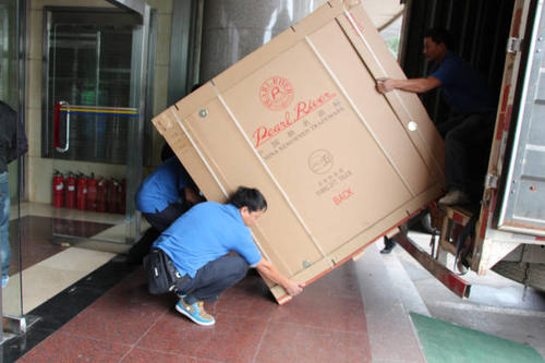 石首钢琴贵重工艺品无忧运
